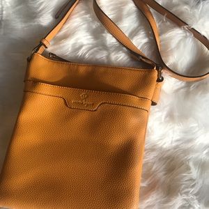 Women’s yellow crossbody bag